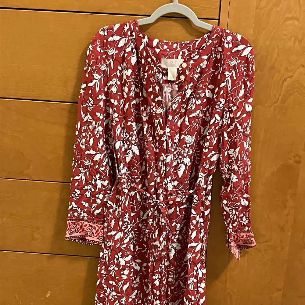 Loft Shift Dress in Red Floral